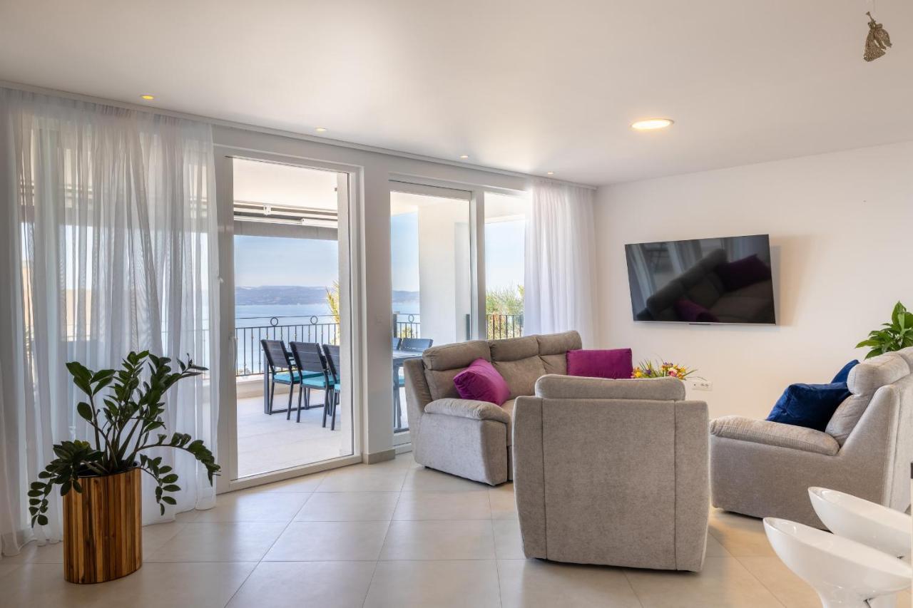Villa Smaragd - Lapis - Luxury Apartment With Shared Pool Makarska Luaran gambar