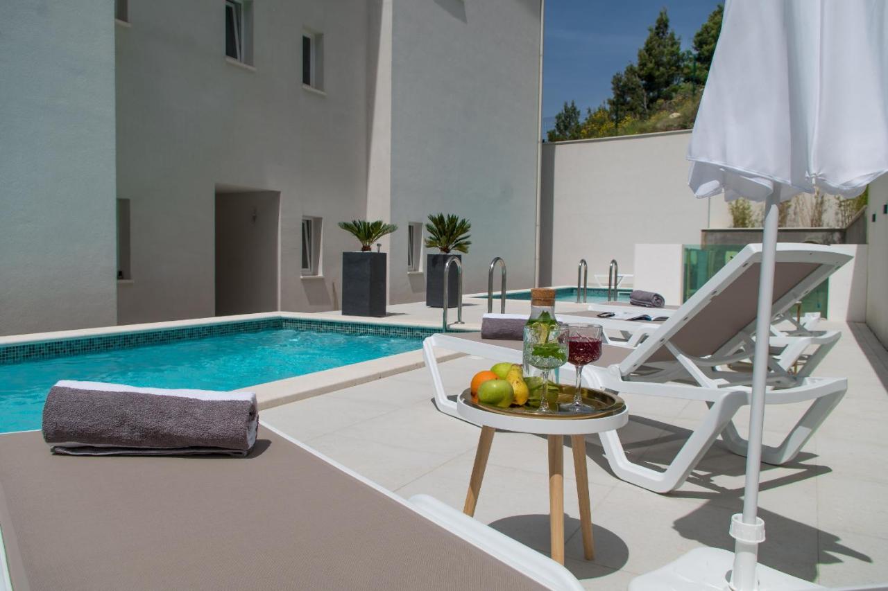 Villa Smaragd - Lapis - Luxury Apartment With Shared Pool Makarska Luaran gambar