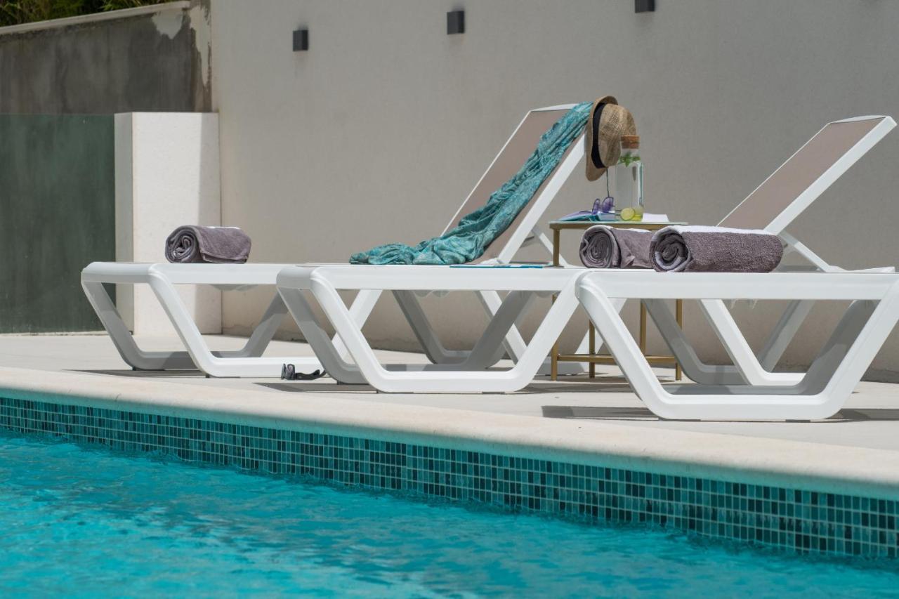 Villa Smaragd - Lapis - Luxury Apartment With Shared Pool Makarska Luaran gambar