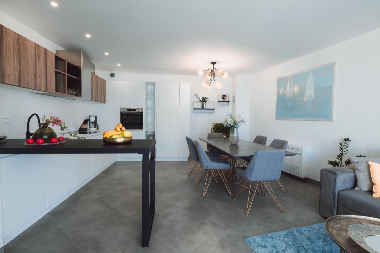 Villa Smaragd - Lapis - Luxury Apartment With Shared Pool Makarska Luaran gambar