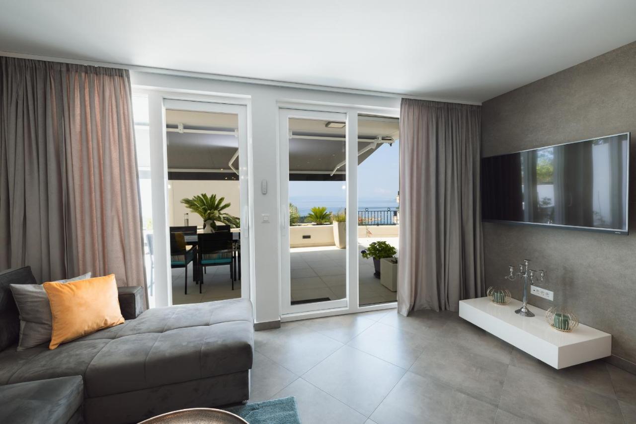 Villa Smaragd - Lapis - Luxury Apartment With Shared Pool Makarska Luaran gambar