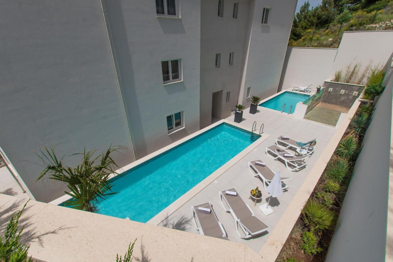 Villa Smaragd - Lapis - Luxury Apartment With Shared Pool Makarska Luaran gambar